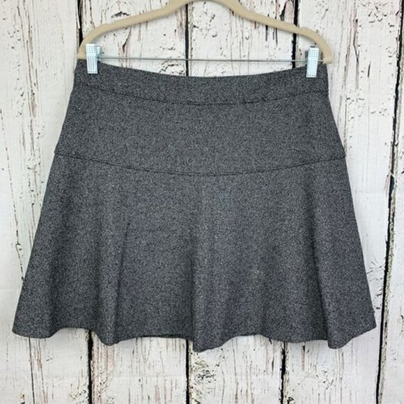 Banana Republic A-Line Tweed Mini Skirt - Picture 2 of 6